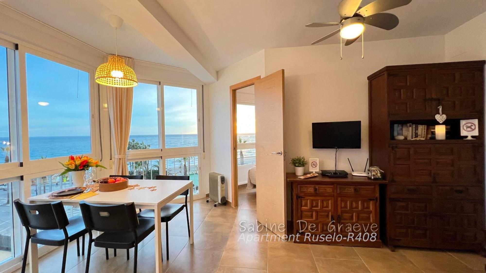 Love Nest By The Sea Wake Up With Ocean Views In Every Room Ruselo R408 Torrox Eksteriør bilde