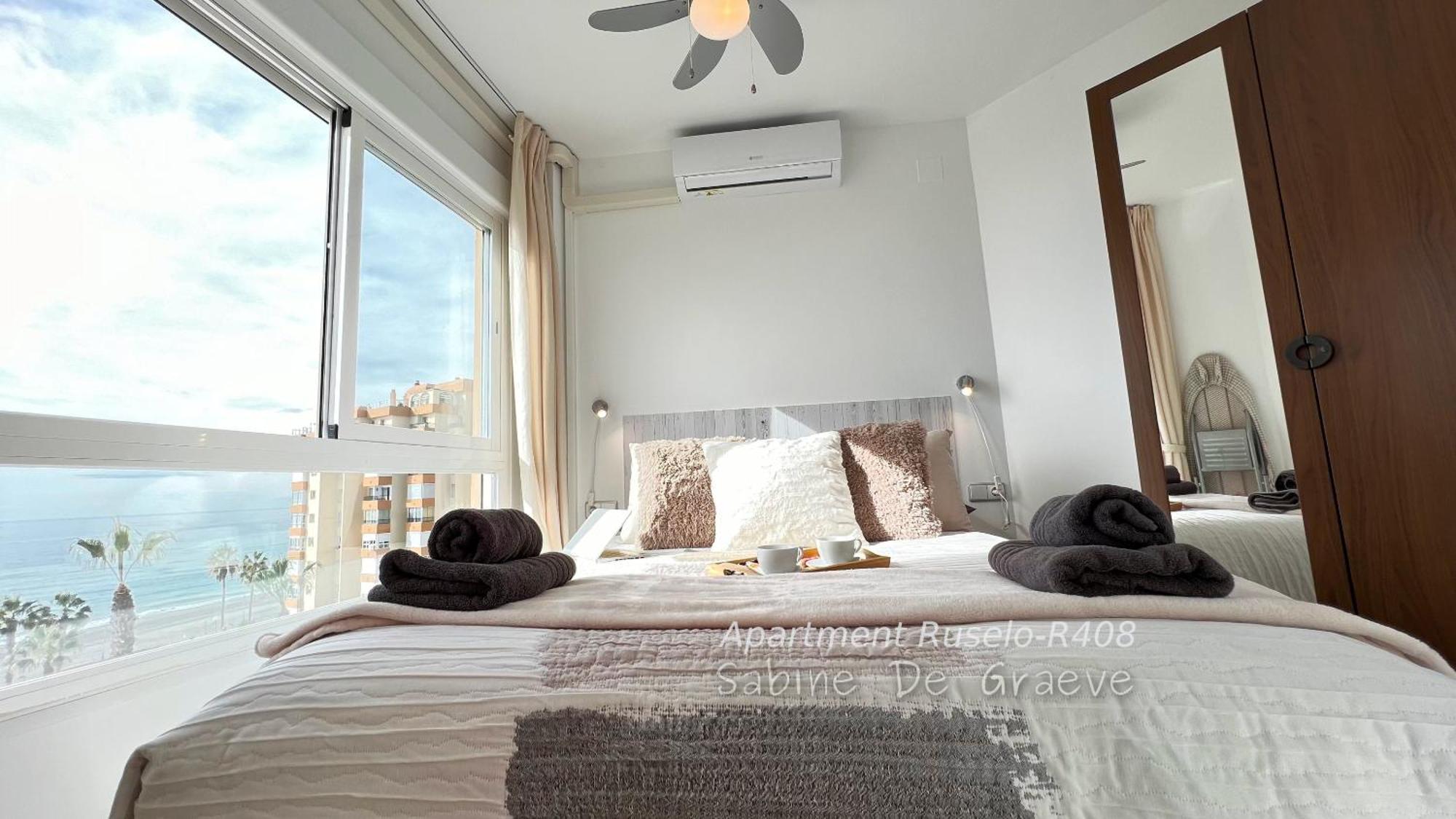 Love Nest By The Sea Wake Up With Ocean Views In Every Room Ruselo R408 Torrox Eksteriør bilde