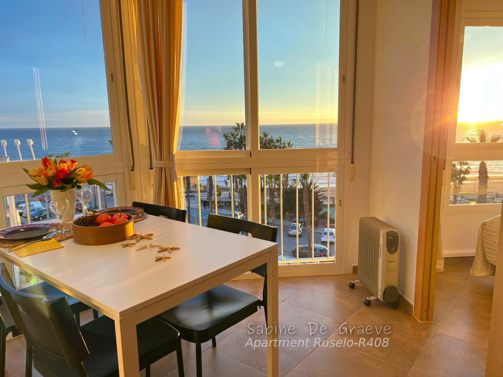 Love Nest By The Sea Wake Up With Ocean Views In Every Room Ruselo R408 Torrox Eksteriør bilde