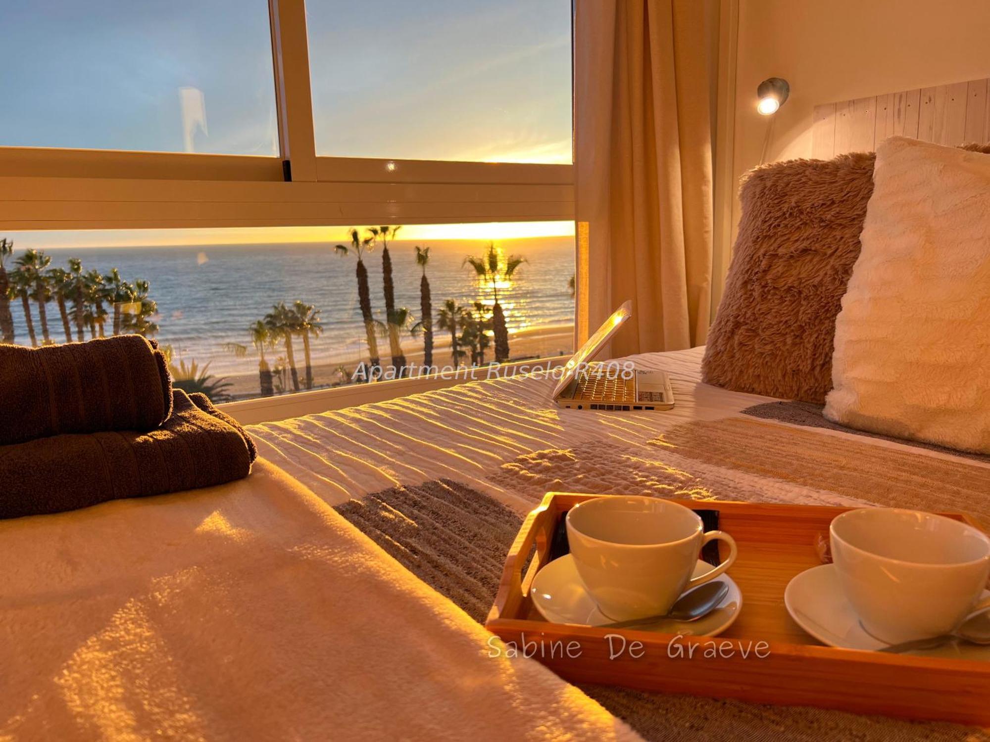 Love Nest By The Sea Wake Up With Ocean Views In Every Room Ruselo R408 Torrox Rom bilde