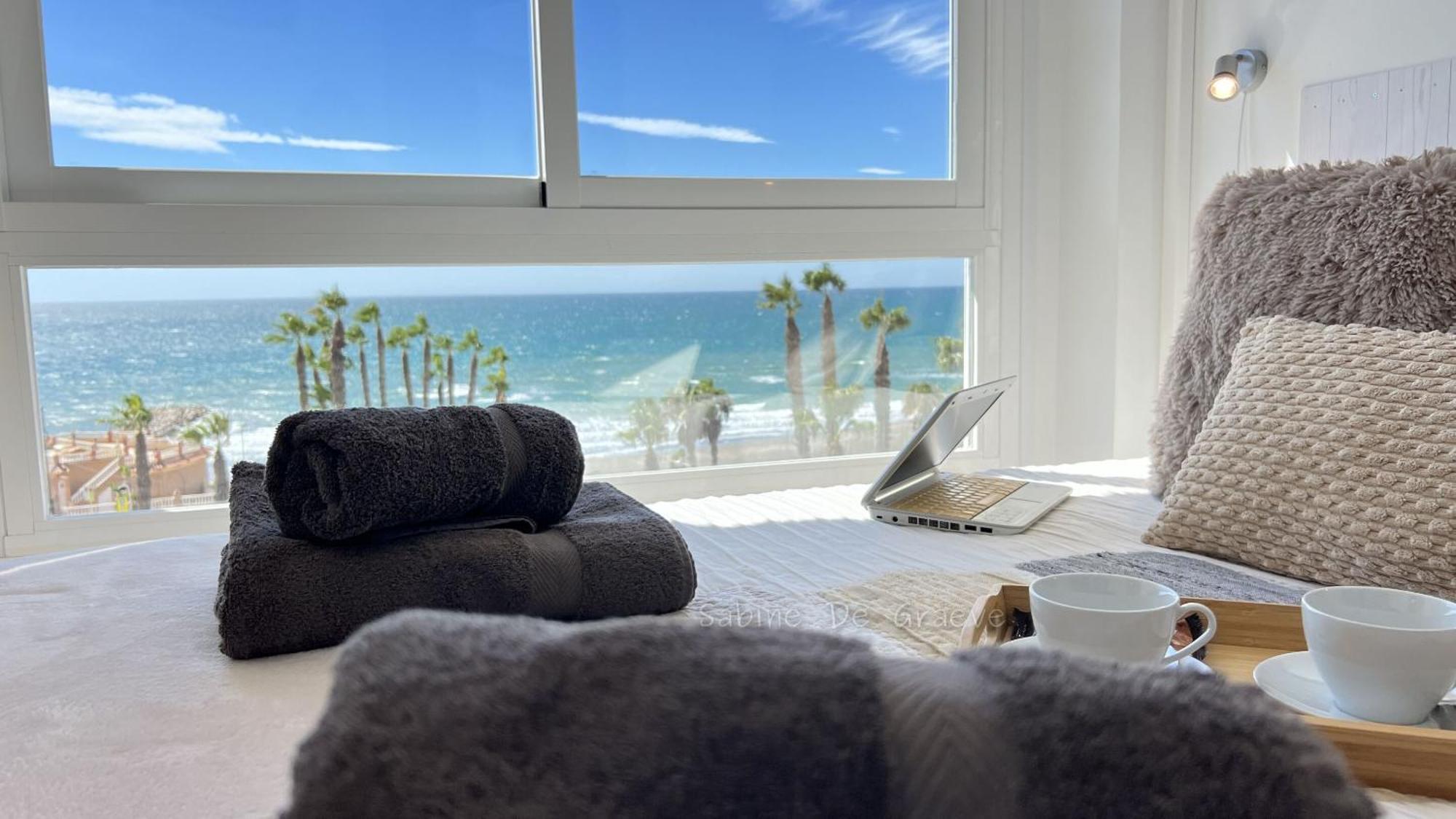 Love Nest By The Sea Wake Up With Ocean Views In Every Room Ruselo R408 Torrox Eksteriør bilde