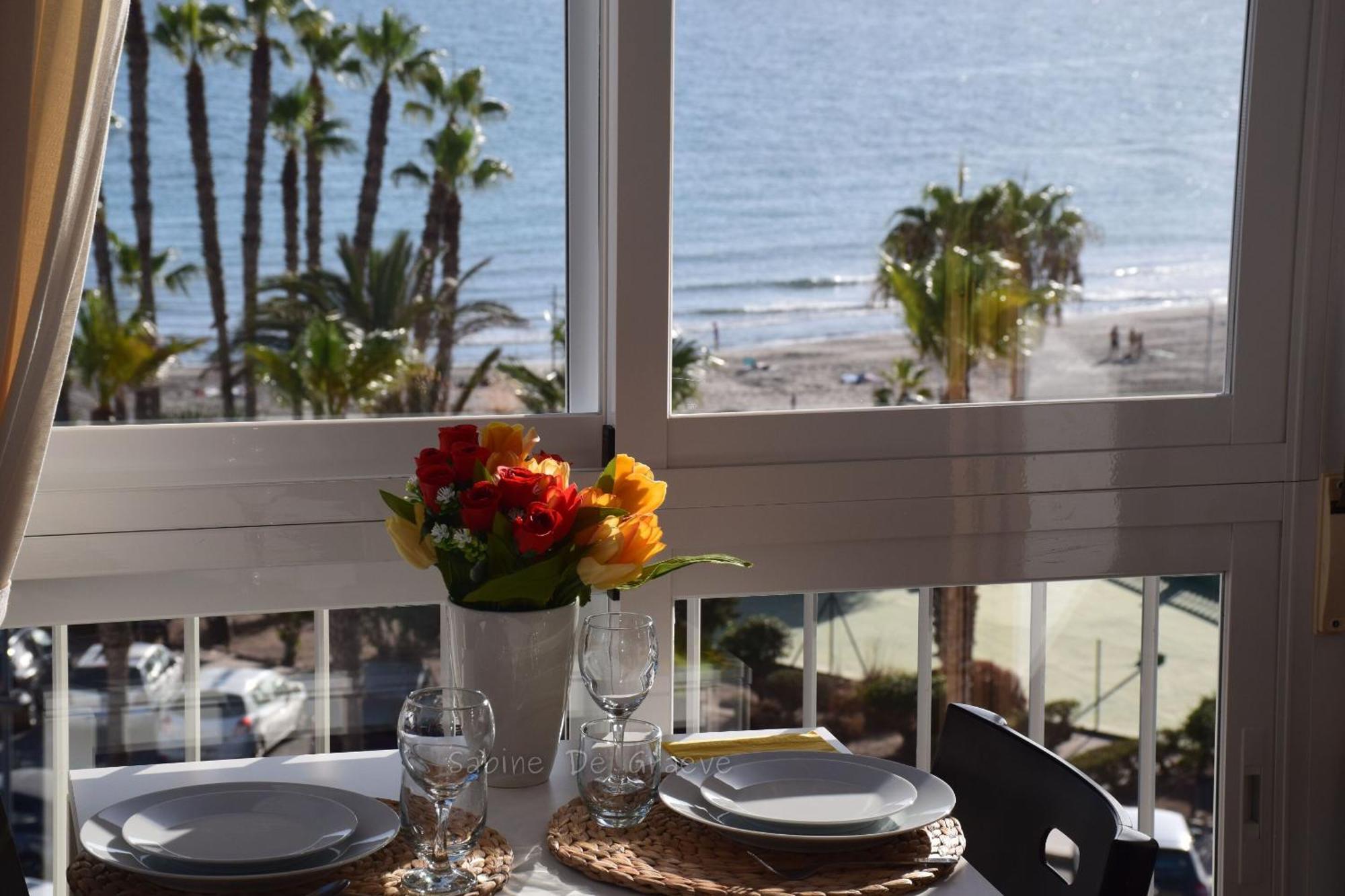 Love Nest By The Sea Wake Up With Ocean Views In Every Room Ruselo R408 Torrox Eksteriør bilde
