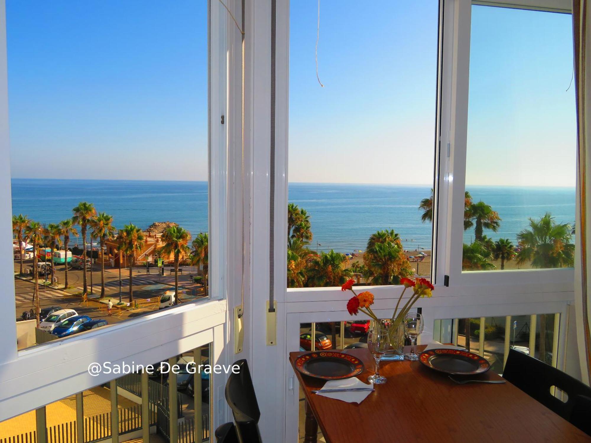 Love Nest By The Sea Wake Up With Ocean Views In Every Room Ruselo R408 Torrox Rom bilde