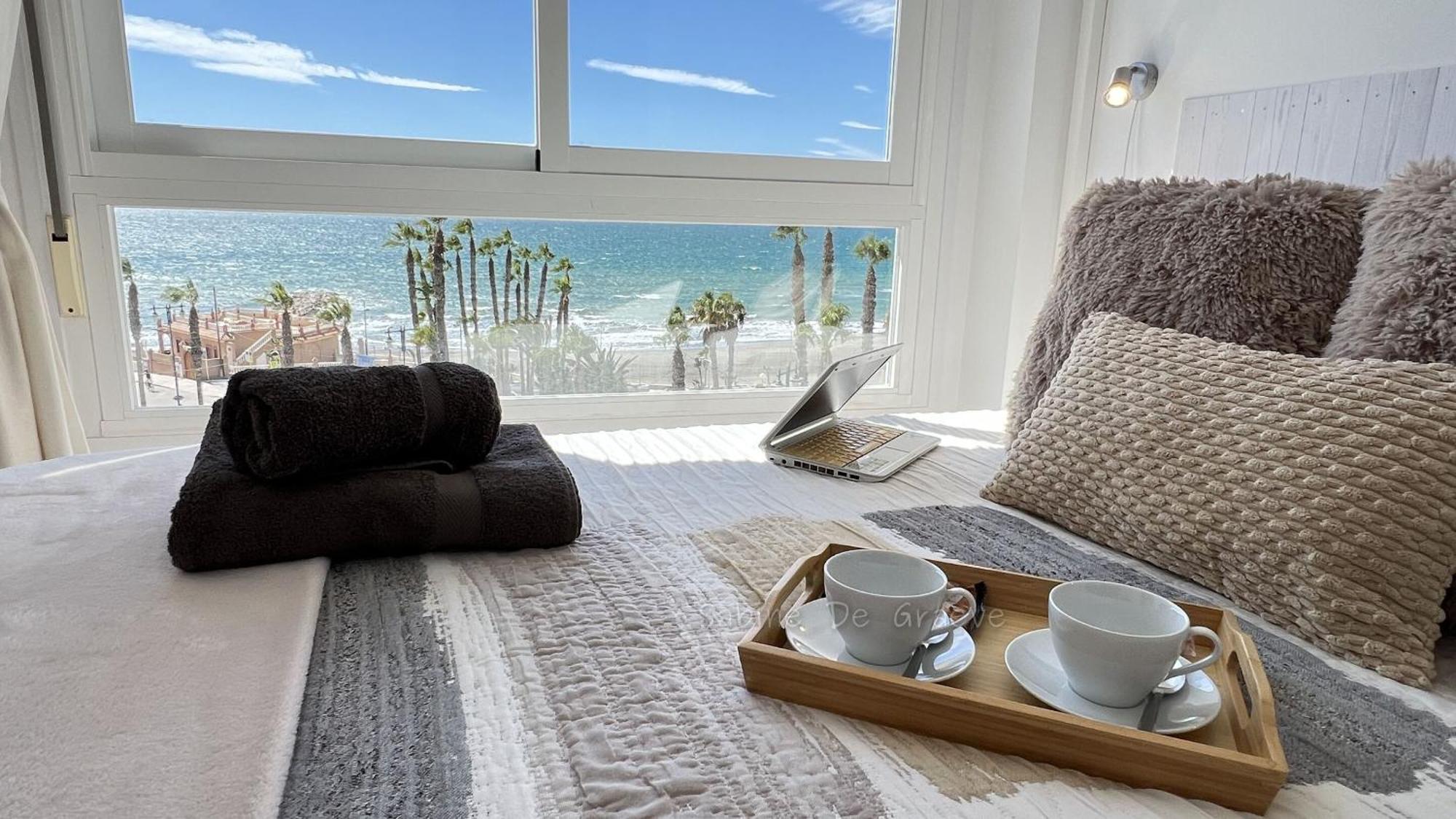 Love Nest By The Sea Wake Up With Ocean Views In Every Room Ruselo R408 Torrox Eksteriør bilde